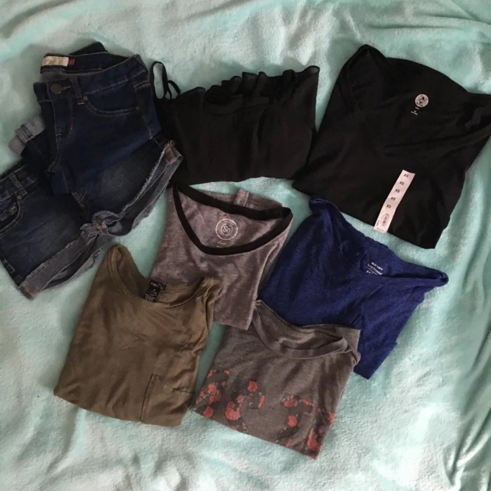 Xs/S Lot of Clothes (Khol’s)